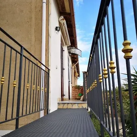 Апартаменты Casa Alex *